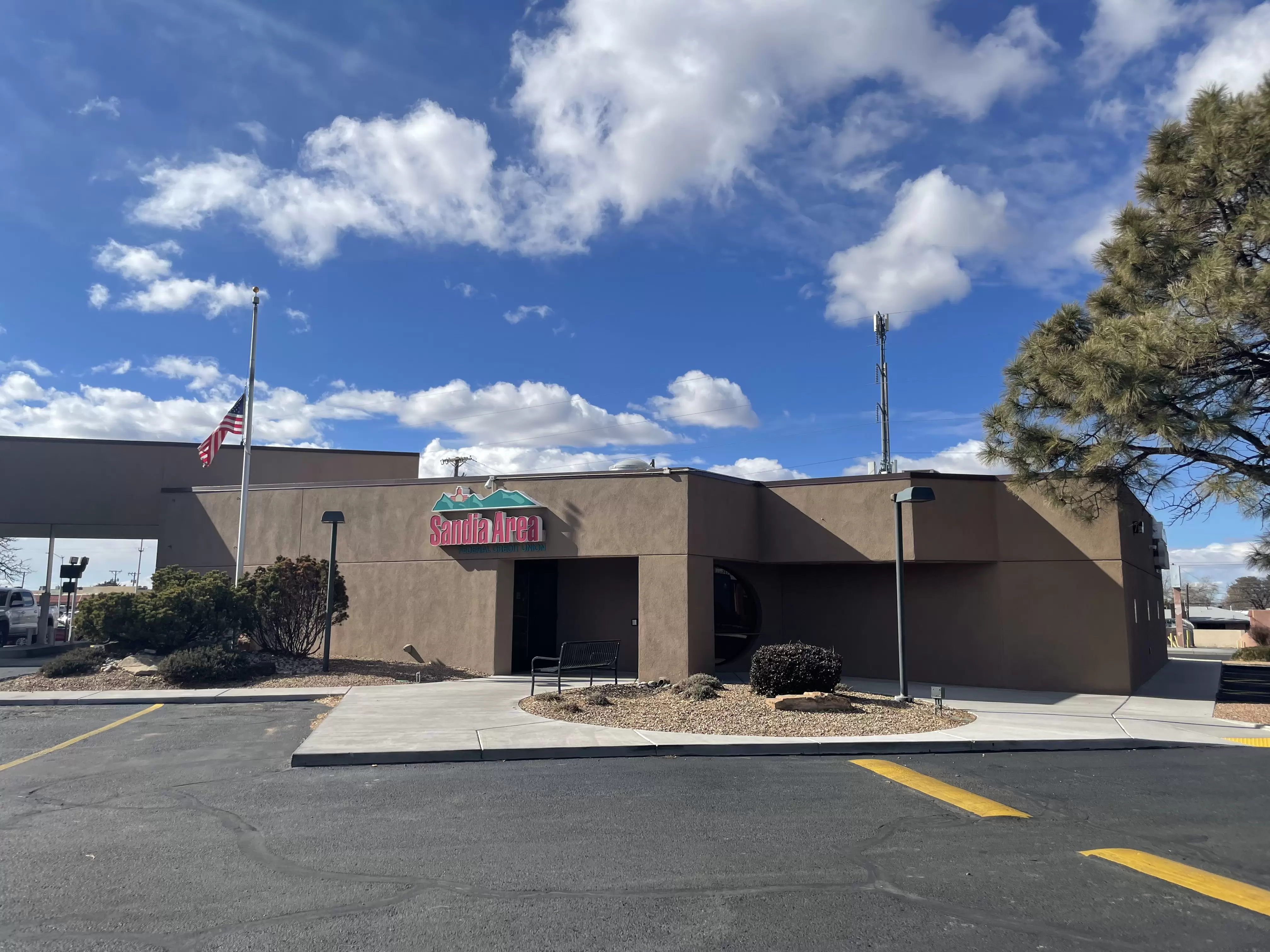 Candelaria Branch Exterior