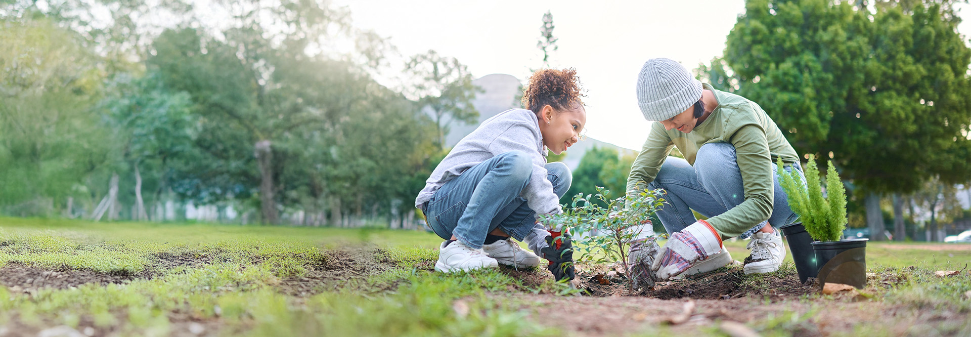 mother and daughter tree planting